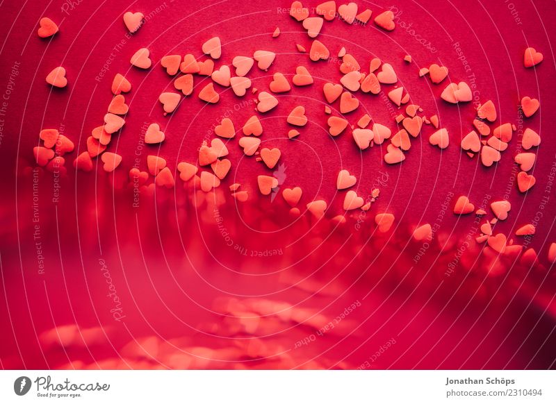 Herzen zum Valentinstag III Freude Papier Liebe Erotik violett rosa Gefühle Frühlingsgefühle Termin & Datum Verabredung Hintergrundbild Liebespaar Prisma backen