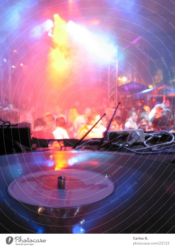 Fogcrowd 2 Party Techno Disco Mensch Nebel Schallplatte obskur Electro Tanzen Bündel Plattenspieler Technik & Technologie Plattenteller