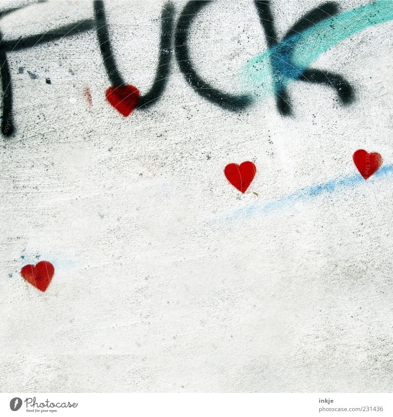 Mucke... Lifestyle Jugendkultur Mauer Wand Beton Zeichen Schriftzeichen Graffiti Herz frech rot Gefühle Liebe Begierde Lust Sex Gesellschaft (Soziologie)