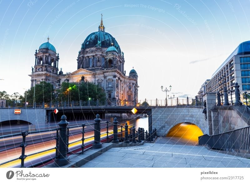 Berliner Dom in der blauen Stunde Ferien & Urlaub & Reisen Tourismus Ausflug Sightseeing Städtereise Nachtleben Deutschland Europa Stadt Hauptstadt Stadtzentrum
