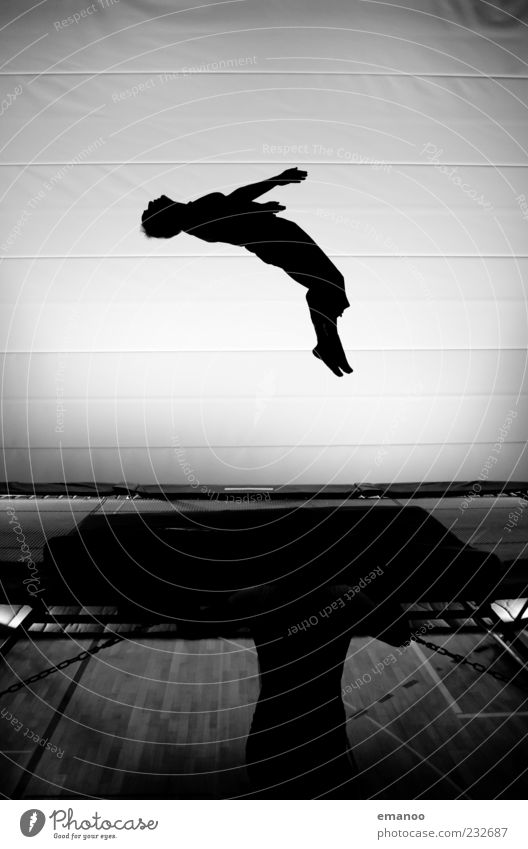 55Jahre Wohlgefühl Freizeit & Hobby Fitness Sport-Training Sportler Mensch maskulin Mann Erwachsene 1 45-60 Jahre Bewegung drehen fliegen springen sportlich