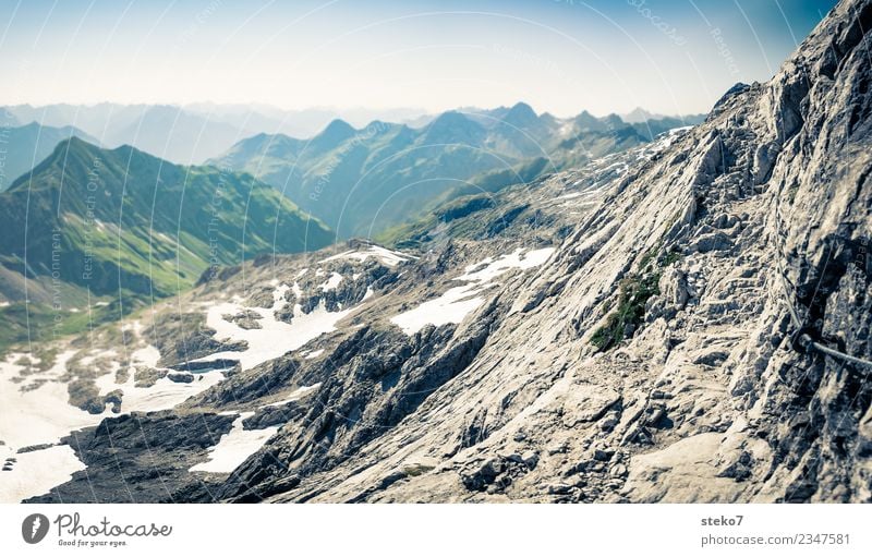 Bergwanderweg Felsen Alpen Gipfel Wege & Pfade wandern Einsamkeit Lebensfreude Ferien & Urlaub & Reisen Ferne Steilwand Außenaufnahme Menschenleer
