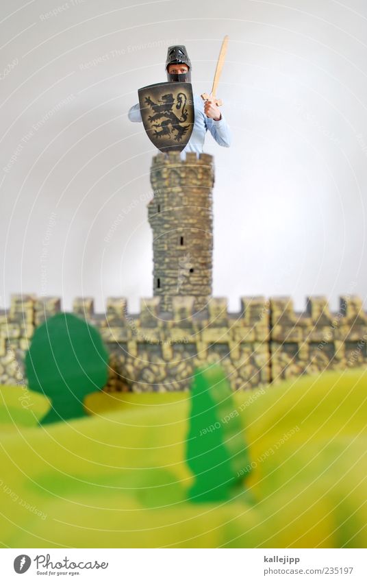firewall Mensch maskulin Mann Erwachsene 1 Mauer Wand Blick Schutz Defensive bewachen Kraft Macht Turm Wachturm Baum künstlich Barriere Sicherheit Schutzschild