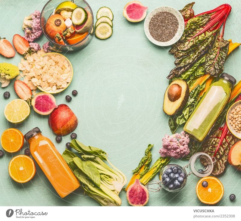 Smoohie oder Saft Flaschen mit gesunden Zutaten Getränk Erfrischungsgetränk Stil Design Gesundheit Gesunde Ernährung Tisch mint Hintergrundbild Frucht Gemüse