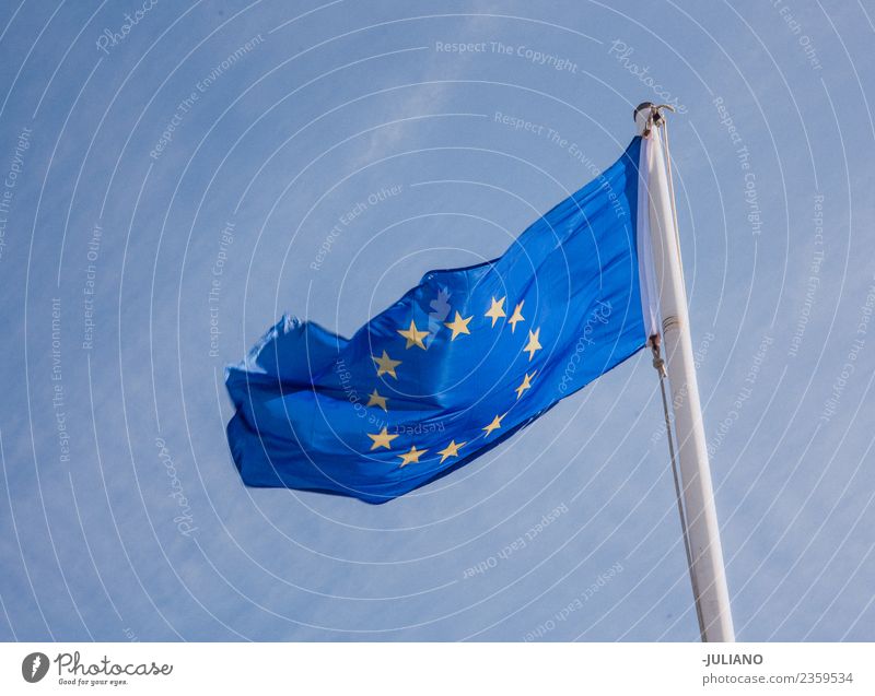 Flagge der Europäischen Union, die im Wind weht. brexit Wirtschaft Europa Fahne einprägsam Erde sozial Ferien & Urlaub & Reisen vereinigtes königreich