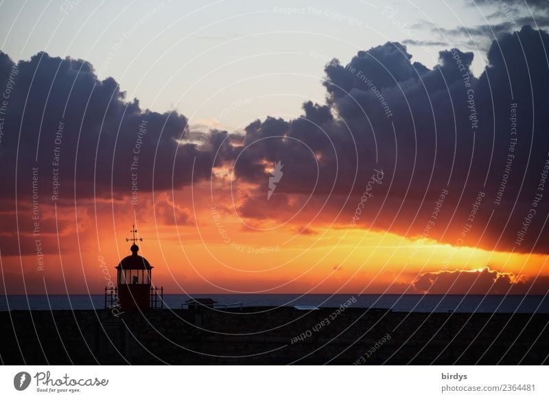 Forte de Sao Miguel / Nazare / Portugal Ferien & Urlaub & Reisen Himmel Gewitterwolken Sonnenaufgang Sonnenuntergang Meer Atlantik Nazaré Hafenstadt Leuchtturm