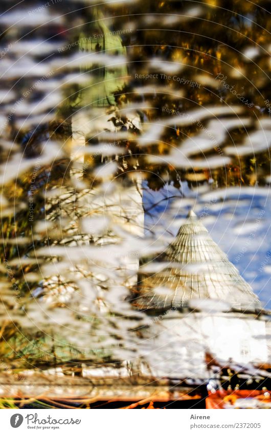 Glaubenskrise Wasser Himmel Schönes Wetter Teich Dorf Kirche Brunnen Gotteshäuser Zeichen Reflexion & Spiegelung Spitze mehrfarbig weiß Toleranz