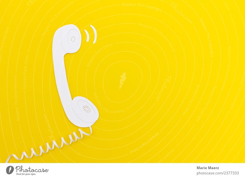 Klingelndes Telefon aus Papier Telekommunikation Callcenter sprechen Beratung Kommunizieren ästhetisch Coolness gelb Tugend Tatkraft Freundlichkeit Interesse