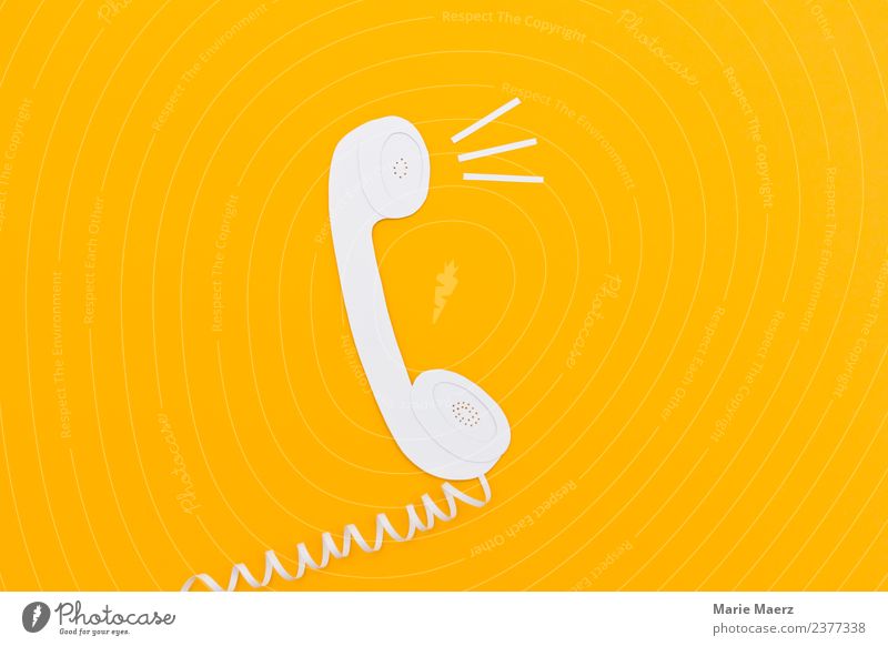 Ring ring - Telefon für dich Büroarbeit Wirtschaft Werbebranche Telekommunikation Callcenter sprechen Beratung Kommunizieren Telefongespräch ästhetisch