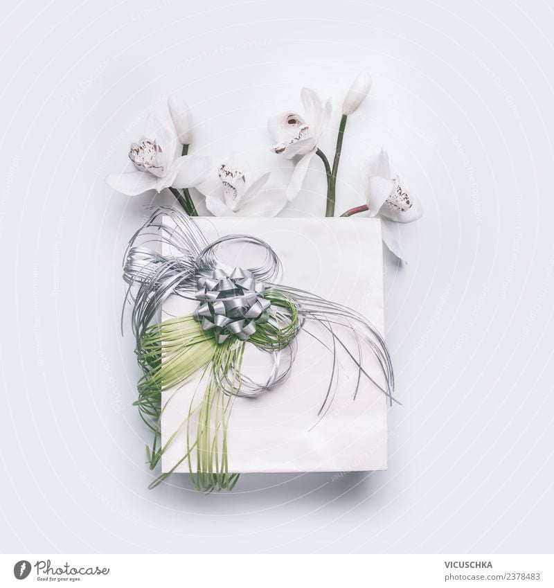 Geschenktüte mit grüne Schleife und Orchideen kaufen Stil Design Party Veranstaltung Feste & Feiern Muttertag Hochzeit Geburtstag Blume Dekoration & Verzierung