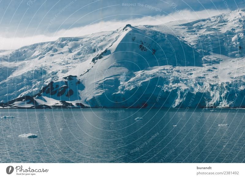 antarctic landscape Landschaft Winter Berge u. Gebirge Gipfel Schneebedeckte Gipfel Gletscher Meer Polarmeer antarktische See kalt blau Eisberg