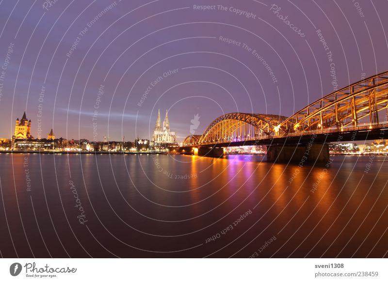Köln Ferien & Urlaub & Reisen Ausflug Städtereise Nachthimmel Fluss Dom Gebäude Architektur Sehenswürdigkeit Wahrzeichen Verkehrswege Personenverkehr