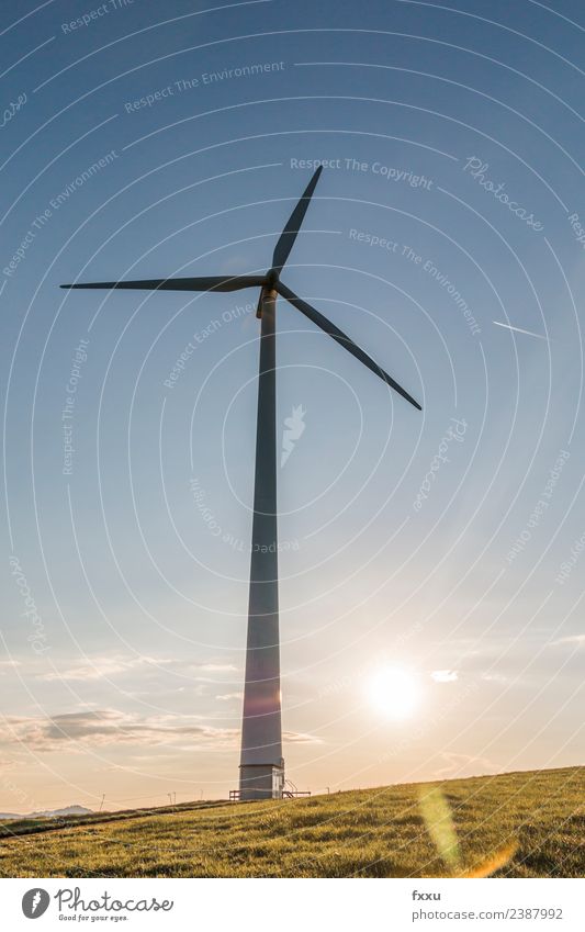 Windenergie Windanlage im Gegenlicht Windkraftanlage umweltfreundlich Energie Energiewirtschaft Umwelt Umweltschaden Umweltschutz Wolken entlebuch Windrad