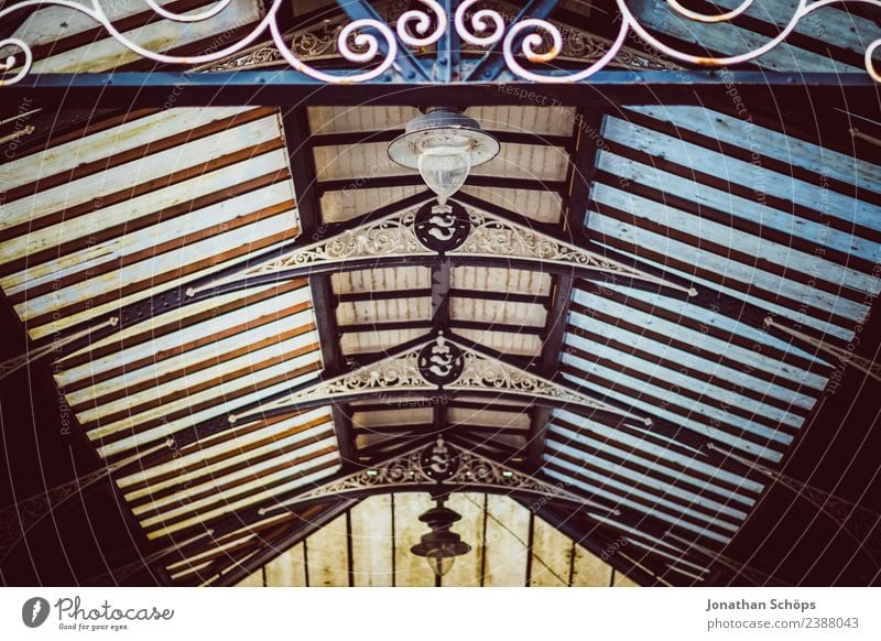 vintage Glasdach von unten Brighton, England Stadt Gebäude Dach außergewöhnlich altehrwürdig retro Hintergrundbild Strukturen & Formen verziert Ornament Lampe