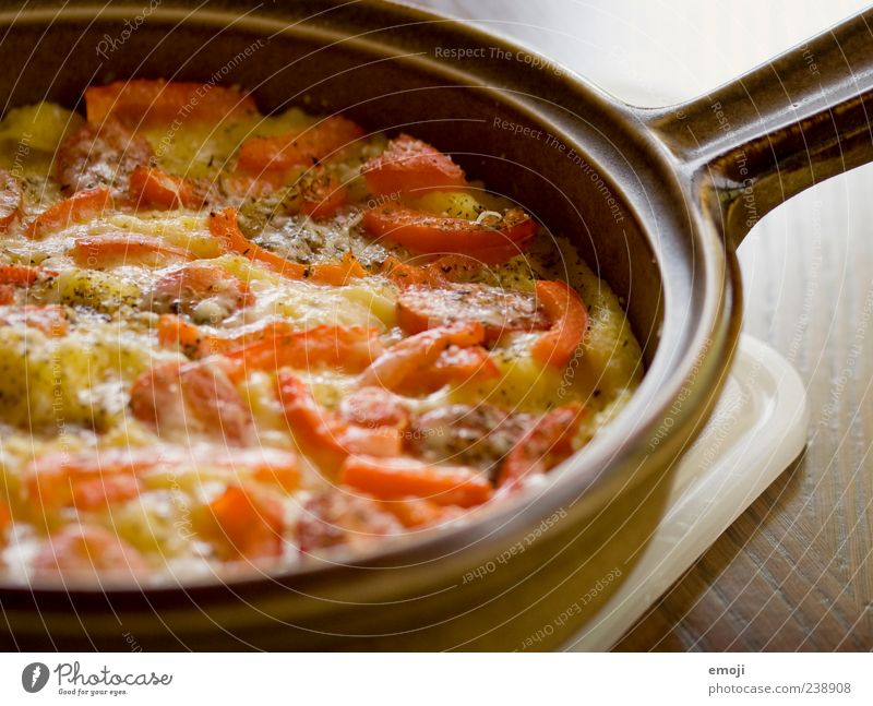 Auflauf Ernährung Mittagessen Vegetarische Ernährung Pfanne lecker Auflaufform Gratin Polenta Tomate Farbfoto Innenaufnahme Abendessen braten