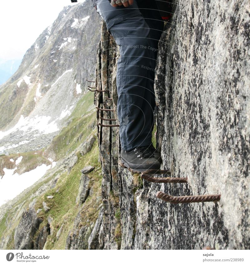 auf herausfordernden wegen Erwachsene Beine Fuß 1 Mensch Umwelt Natur Landschaft Felsen Alpen Berge u. Gebirge Felswand Wege & Pfade klettersteig Eisenstangen