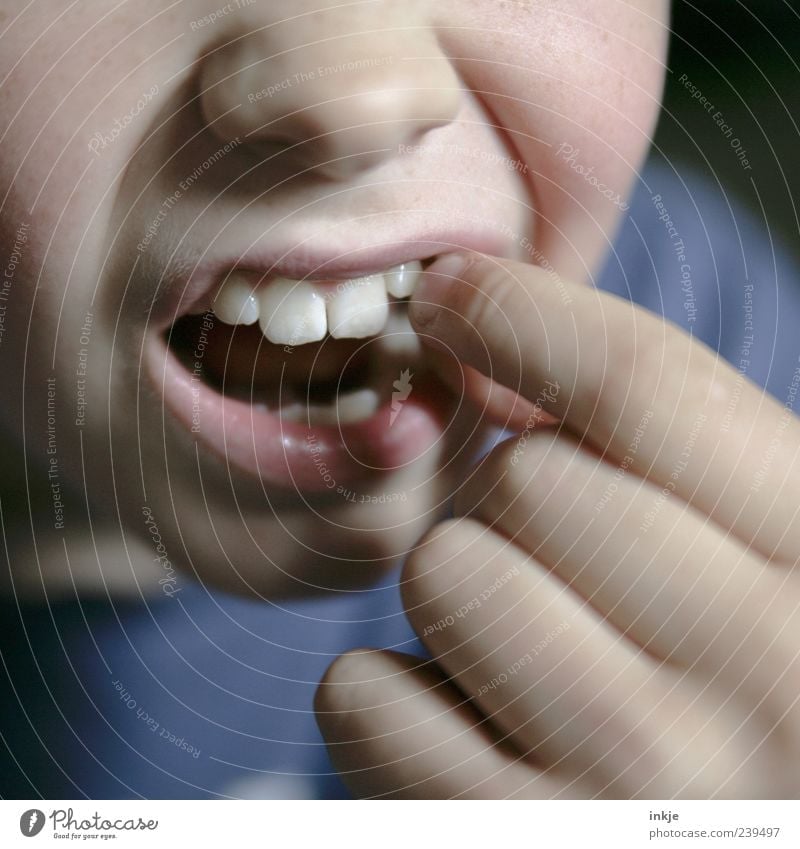 Mut zur Lücke..?? Zahnpflege Gesundheit Kind Kindheit Leben Mund Zähne 8-13 Jahre berühren Bewegung Gefühle Schmerz Angst Entschlossenheit Erwartung