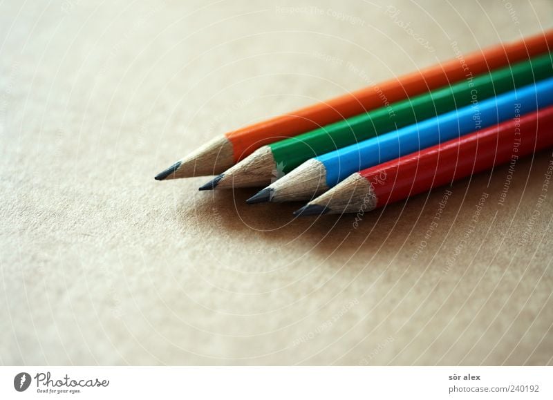 farblos Bildung Büroarbeit Bleistift Schreibstift zeichnen Spitze blau grün rot Kreativität 4 orange Schreibwaren schreiben Karton gestalten Zeichenstift