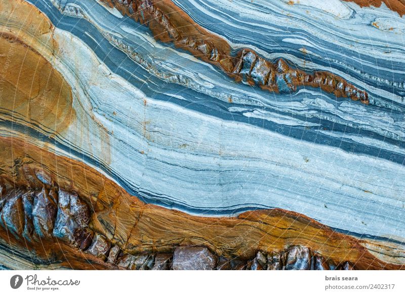 Sedimentäre Gesteinsstruktur Strand Meer Bildung Wissenschaften Geologie Beruf Geologen Kunst Umwelt Natur Erde Küste Sehenswürdigkeit Stein natürlich blau gelb