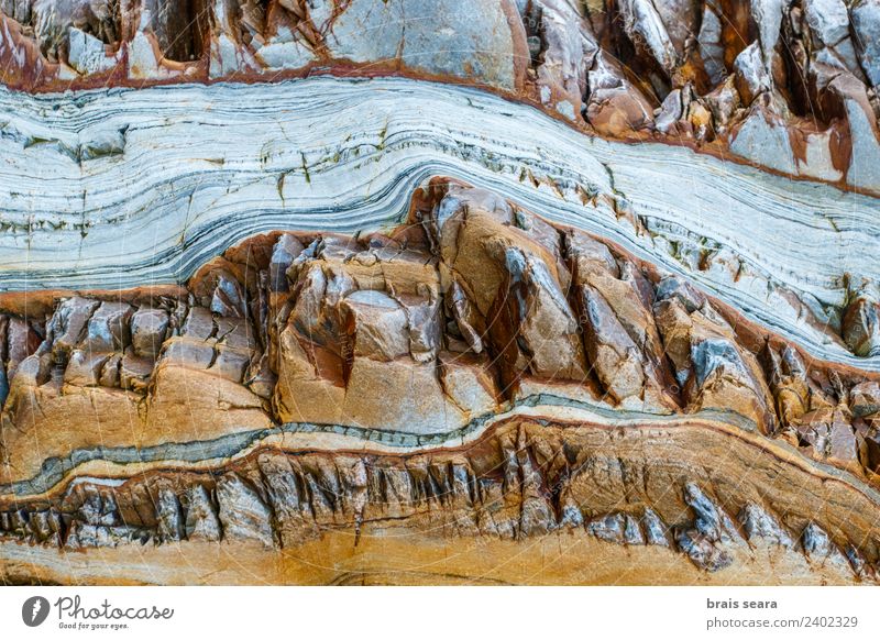 Sedimentäre Gesteinsstruktur Strand Meer Bildung Wissenschaften Geologie Beruf Geologen Umwelt Natur Erde Küste Sehenswürdigkeit Stein maritim natürlich blau