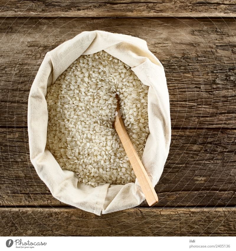 Roher Arborio Risotto-Reis Getreide Ernährung weiß Lebensmittel Korn arborio roh Italienisch Zutaten Essen zubereiten Europäer trocknen getrocknet Heftklammer