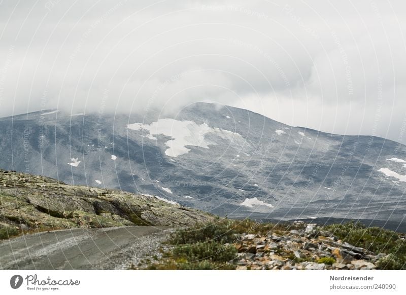 Wichtigkeiten sortieren Berge u. Gebirge Natur Landschaft Urelemente Wolken Wetter schlechtes Wetter Nebel Felsen Gipfel Straße Wege & Pfade Pass Norwegen Fjäll
