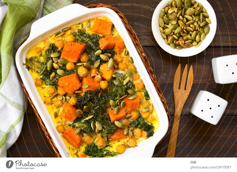 Kürbis, Grünkohl und Kichererbsenauflauf Gemüse Vegetarische Ernährung Gesundheit Lebensmittel Squash orange Kale Kohlgewächse garbanzo Hülsenfrüchtler Puls