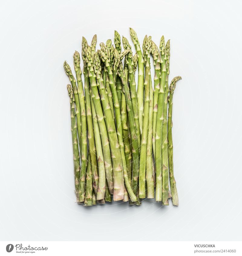 Grüne Spargel Bund auf weiß Lebensmittel Gemüse Ernährung Bioprodukte Vegetarische Ernährung Diät Stil Design Gesundheit Gesunde Ernährung Natur Hintergrundbild