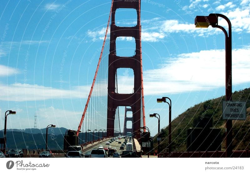 golden gate bridge [2] Stahl groß Amerika Südwest San Francisco Kalifornien Golden Gate Bridge Brücke USA Hängebrücke Pylon Anschnitt Bildausschnitt