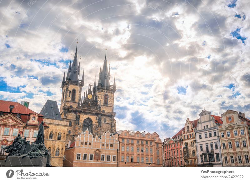Gebäude aus der Altstadt der Stadt Prag Lifestyle schön Ferien & Urlaub & Reisen Sommer Kunst Landschaft Platz Architektur Sehenswürdigkeit gold Tschechien