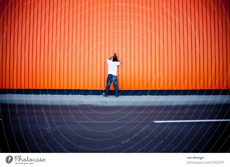 Orange County | The little photographer Freizeit & Hobby Fotokamera Mensch maskulin Jugendliche 1 Architektur Mauer Wand Fassade gebrauchen entdecken nerdig