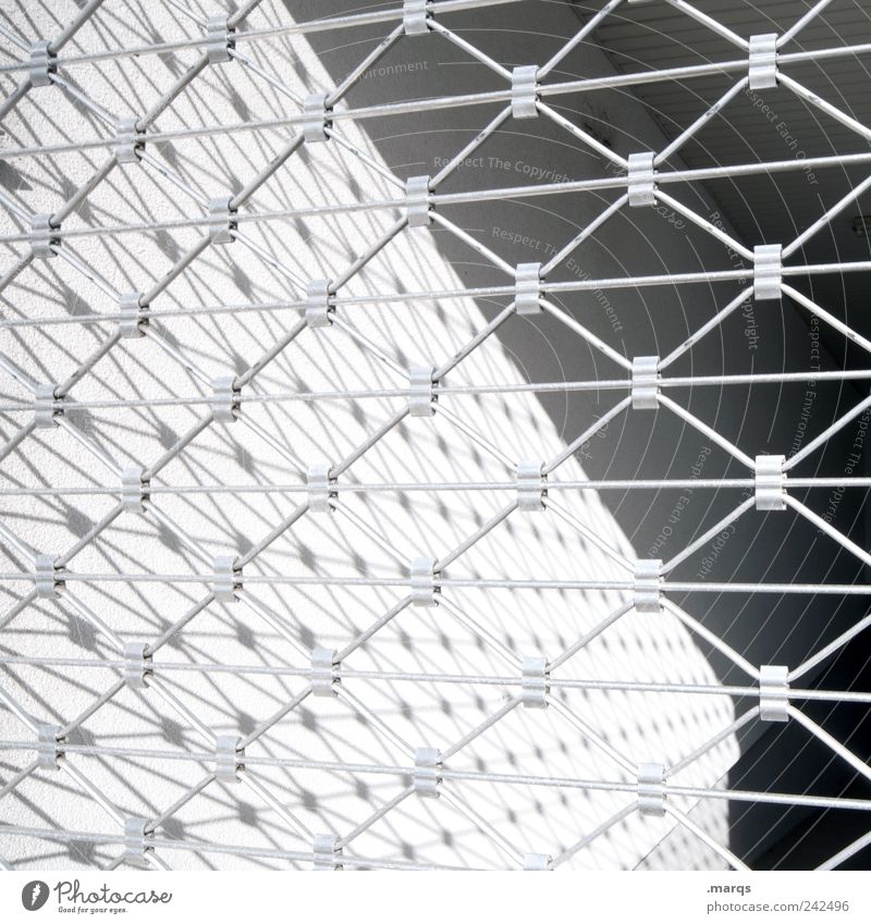 Fence Stil Design Zaun Begrenzung Linie Streifen einfach grau schwarz weiß Ordnung Perspektive Schwarzweißfoto Außenaufnahme Nahaufnahme abstrakt Muster