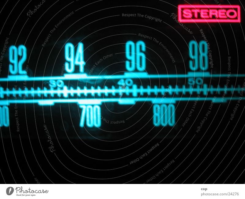 95.1 stereo Frequenz TFT-Bildschirm Licht rot Fototechnik Radio Begrüßung Beleuchtung blau Anzeige