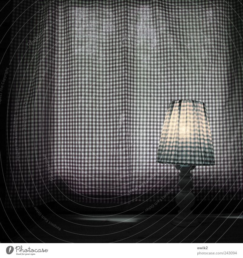 Kariert und zugenäht Häusliches Leben Lampe Schlafzimmer Vorhang Fenster leuchten stehen außergewöhnlich einfach elegant hell einzigartig modern retro seriös