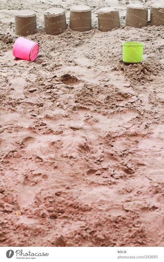 Sandkuchen... Freizeit & Hobby Ferien & Urlaub & Reisen Tourismus Sommerurlaub Sonnenbad Kindererziehung Kindergarten lernen Nordsee Ostsee natürlich braun grün