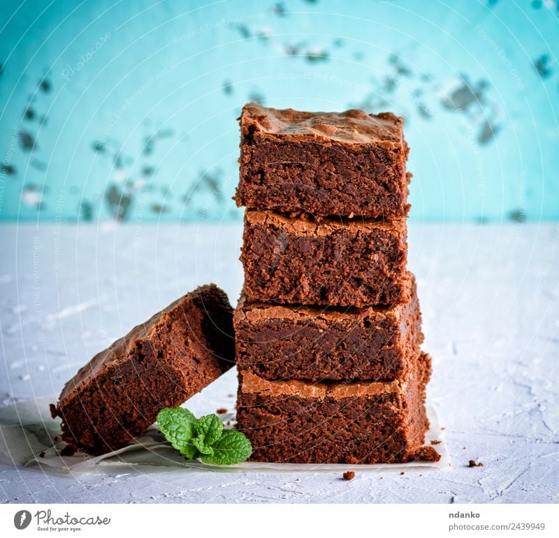 gebackene Brownie-Pastete Kuchen Dessert Süßwaren Ernährung Blatt Essen dunkel frisch lecker weich braun weiß Brownies Schokolade Stapel Hintergrund gebastelt