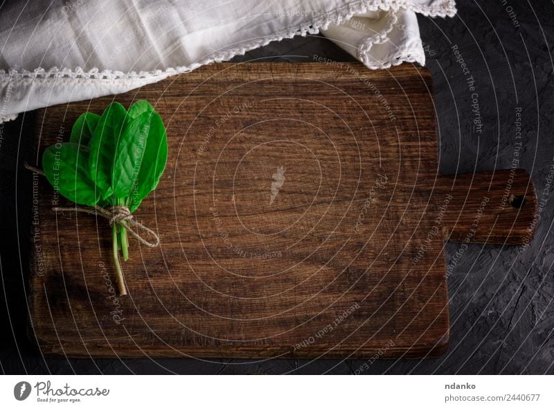 altes altes Küchenschneidebrett Kräuter & Gewürze Tisch Natur Pflanze Blatt Holz frisch natürlich oben braun grün schwarz Hintergrund Holzplatte Haufen leer