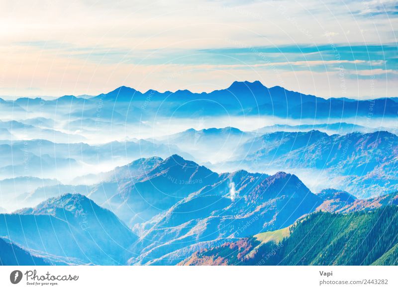 Landschaft mit Sonnenuntergang in blauen Bergen schön Ferien & Urlaub & Reisen Ausflug Abenteuer Berge u. Gebirge Natur Himmel Horizont Sonnenaufgang