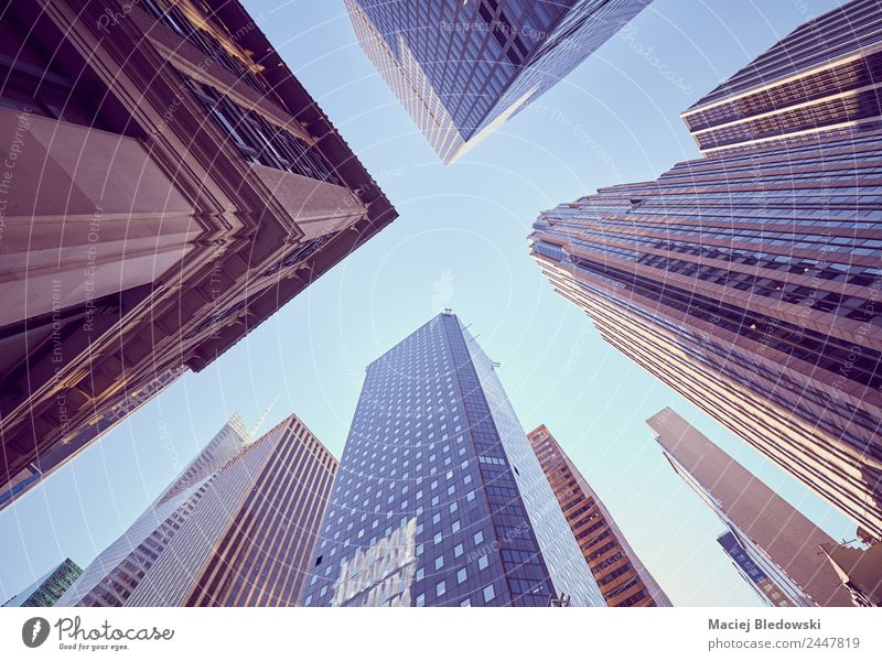 Wolkenkratzer in Manhattan bei Sonnenuntergang, New York, USA. Arbeit & Erwerbstätigkeit Büroarbeit Wirtschaft Business Unternehmen Erfolg Sitzung Himmel
