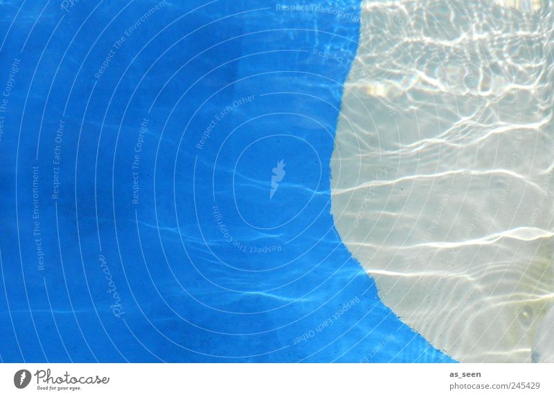 Wasserblau Wellness ruhig Spa Wellen Schwimmbad Flüssigkeit weiß Erholung Farbfoto Menschenleer