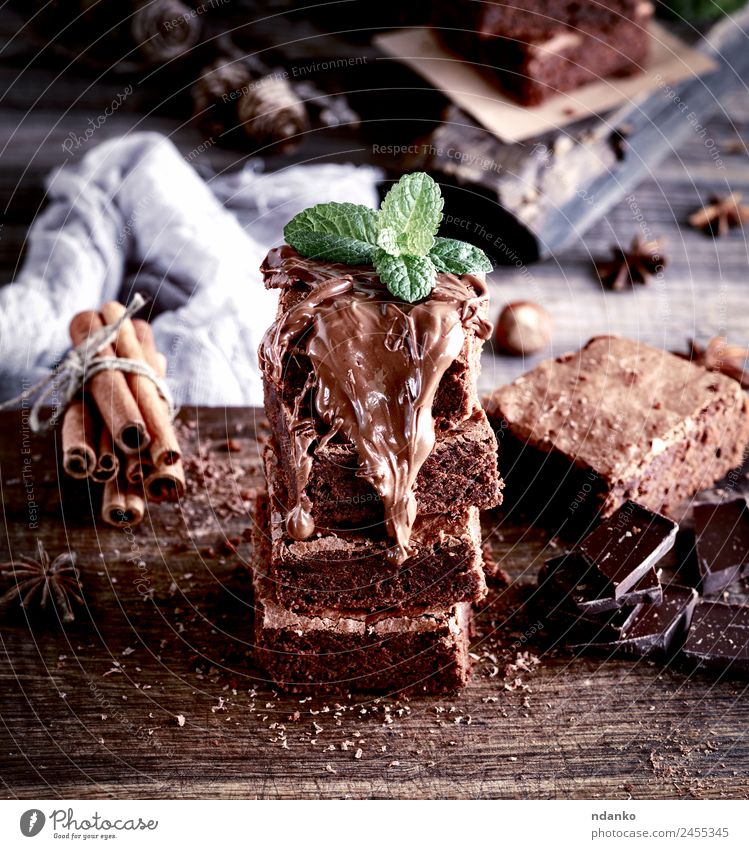 Schokoladenkuchenstücke Kuchen Dessert Süßwaren Ernährung dunkel frisch lecker weich braun schwarz Brownies Stapel Hintergrund gebastelt süß geschmackvoll