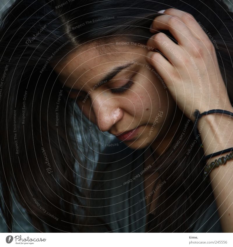 Stella Cruz | Kalinga schön Haare & Frisuren Gesicht Zufriedenheit Mensch feminin Junge Frau Jugendliche Erwachsene Kopf Auge Hand 1 18-30 Jahre brünett