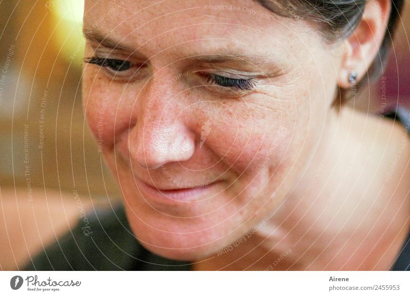 einfach Inkje | UT Dresden feminin Frau Erwachsene Gesicht 1 Mensch Denken Lächeln Freundlichkeit natürlich Zufriedenheit Sympathie nachdenklich Farbfoto