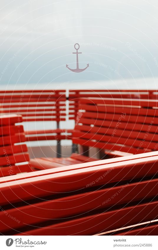 Ahoi Verkehrsmittel Schifffahrt Dampfschiff Anker An Bord Holz rot Bank Himmel Schiffsdeck See Nebel Strukturen & Formen Farbfoto Gedeckte Farben Außenaufnahme