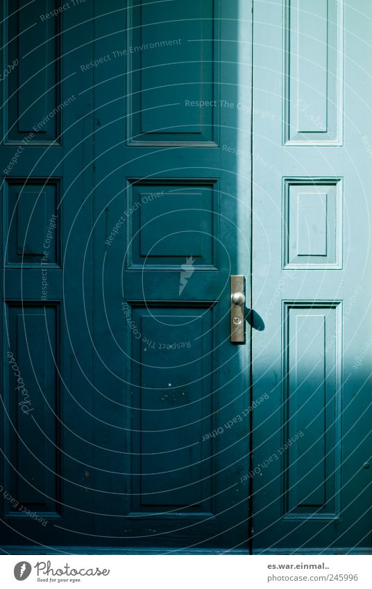 doors of winterthur Tür Türknauf blau türkis Rechteck geschlossen Klingel Eingangstür Farbfoto
