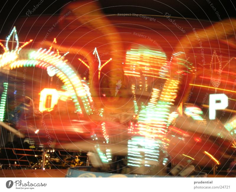 rummelplatz 3 Jahrmarkt Karussell Langzeitbelichtung dunkel Dienstleistungsgewerbe carousel merry-goround roundabout octupus Licht Abend