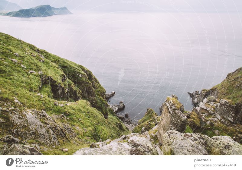 Ausblick von Runde in Norwegen ruhig Ferien & Urlaub & Reisen Abenteuer wandern Natur Urelemente Wasser Horizont Felsen Küste Meer Hintergrundbild Europa