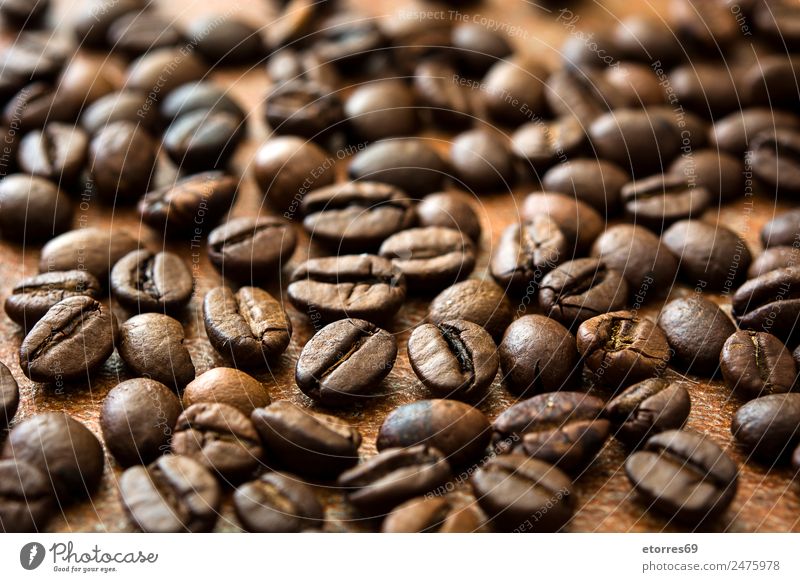 Hintergrund der gerösteten Kaffeebohnen Lebensmittel Getreide Bioprodukte Vegetarische Ernährung Diät Getränk Heißgetränk Latte Macchiato Espresso natürlich