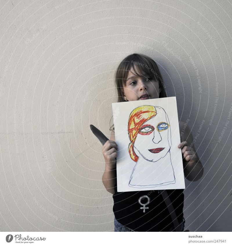 künstlerin feminin Kind Mädchen Kindheit Kopf Gesicht 3-8 Jahre frech selbstbewußt Optimismus Stolz Kunst Gemälde Papier Mauer Feder Geschlecht Zeichnung