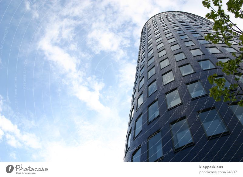 Ellipson1 Dortmund Hochhaus groß Architektur blau Himmel